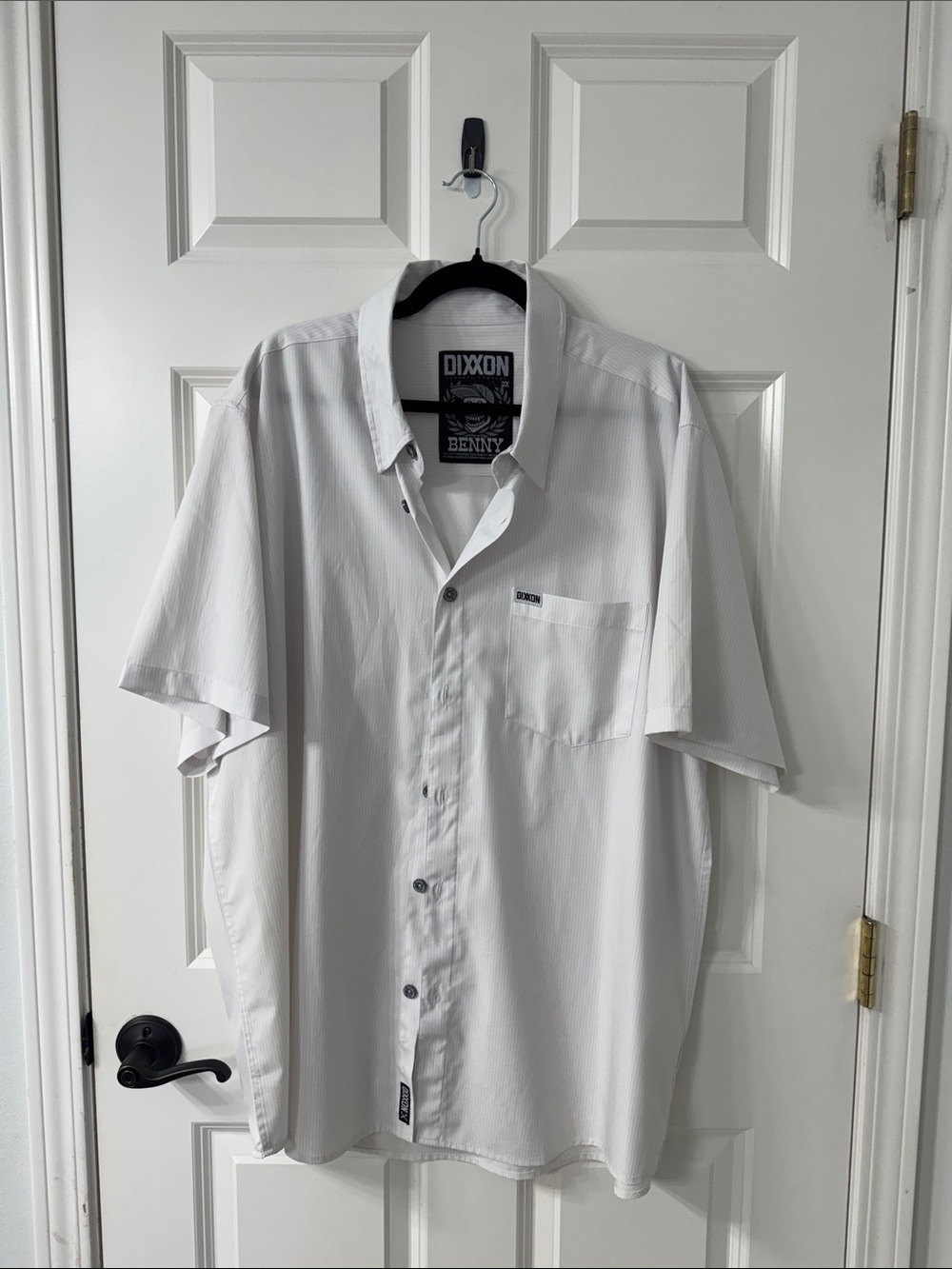 DIXXON Benny Short-Sleeve Button-Down Shirt in White